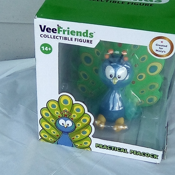 FRIENDS Other - FRIENDS Practical Peacock Collectible Figure - Blue and Green